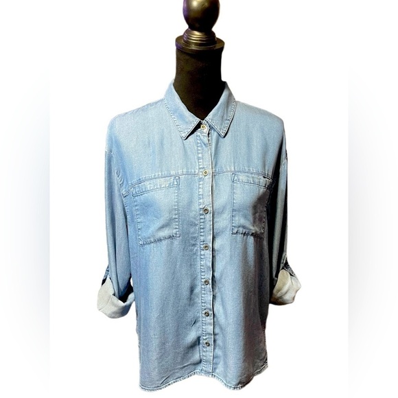 Jane + Delancey Chambray Button Down Casual Shirt with Tab Sleeve Size Medium - Picture 1 of 16